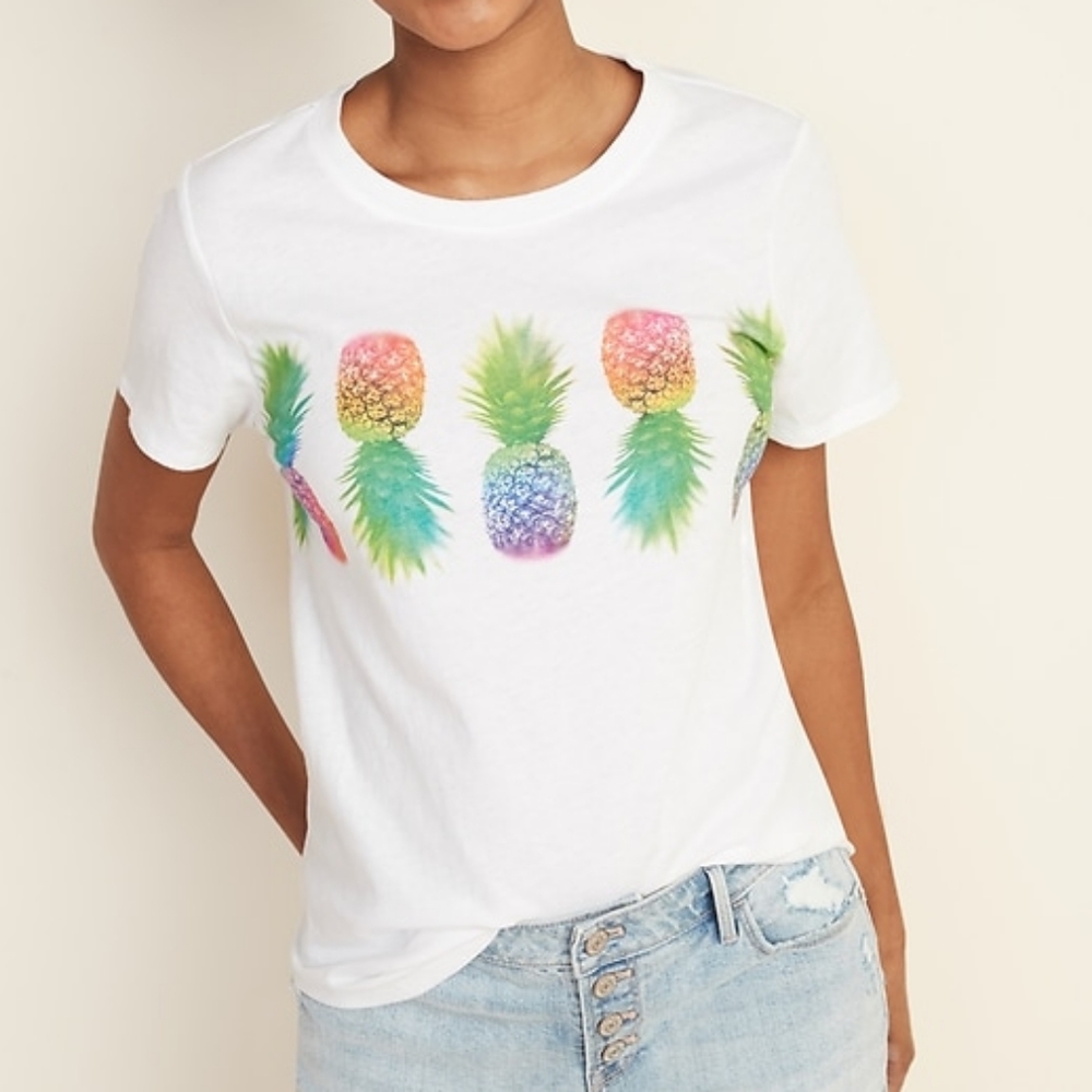 Old Navy Everywear Pineapple Colorful White Short Sleeve Tee Summer